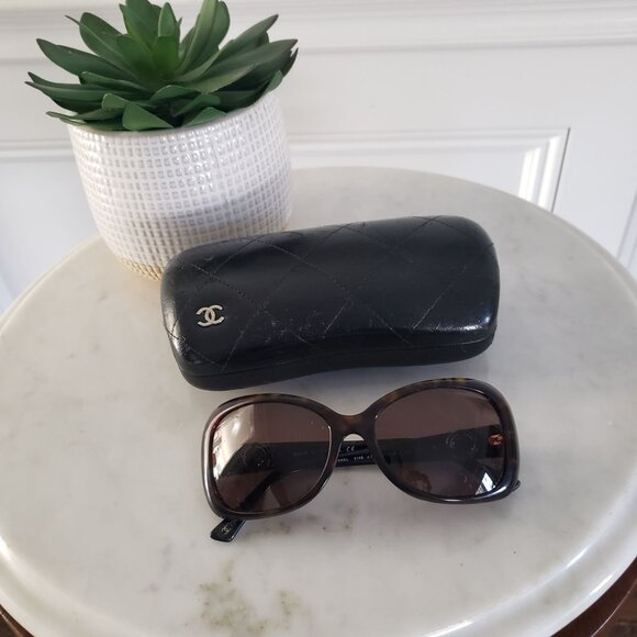 Authentic Vintage Chanel Oversized Iconic Double C Butterfly Sunglasses W/ Case - Picture 1 of 16